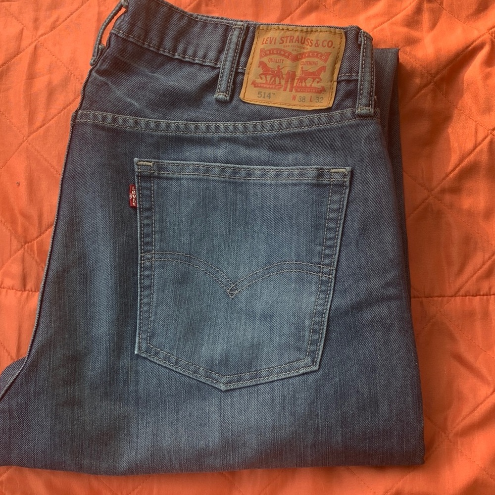 Men Levi Jean size 38x32 style 514